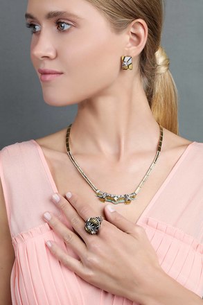 Кольцо с бриллиантами и сапфирами, жёлтое и белое золото 3