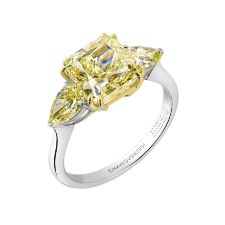 Помолвочное кольцо с желтыми бриллиантами, белое золото