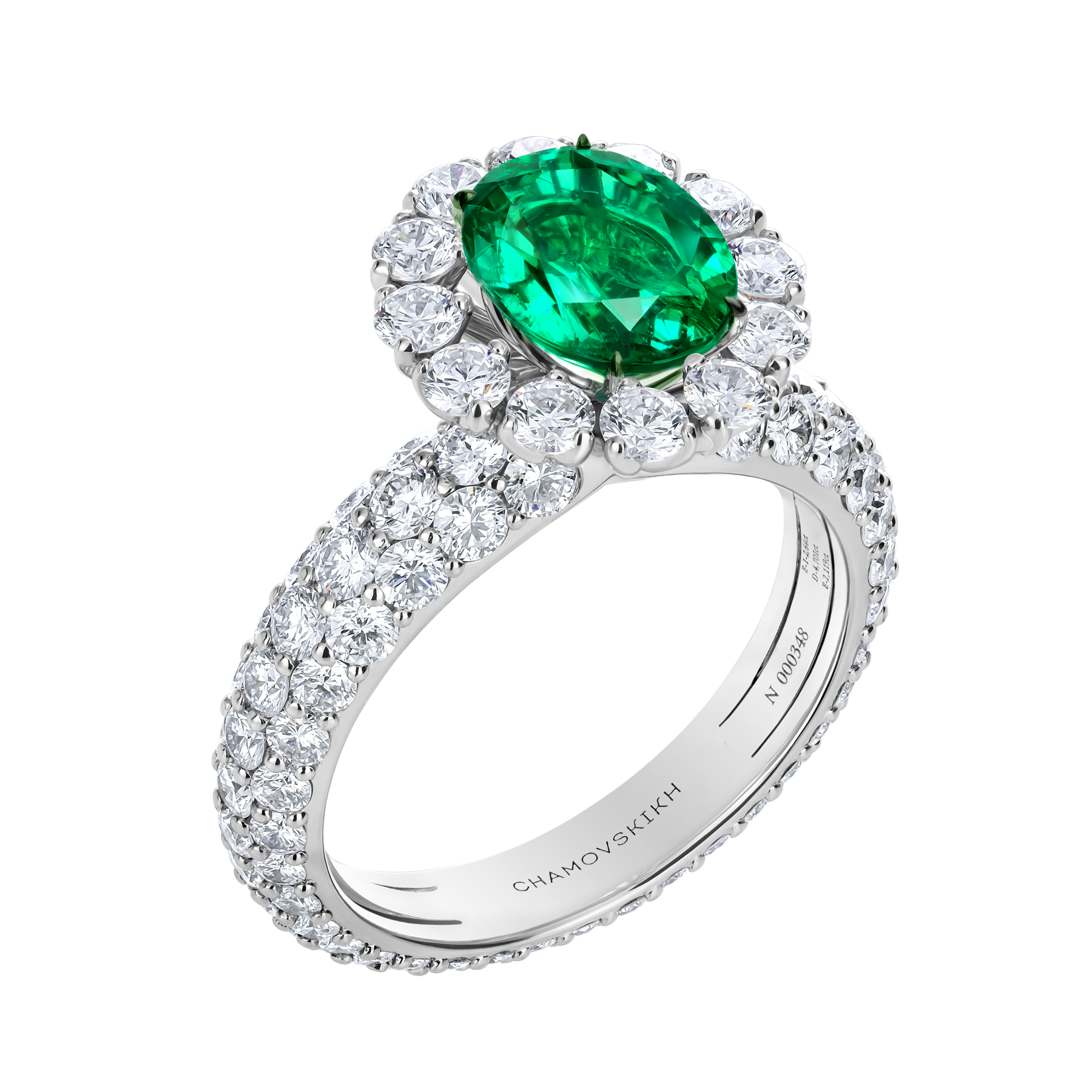 Кольцо с изумрудами и бриллиантами, белое золото