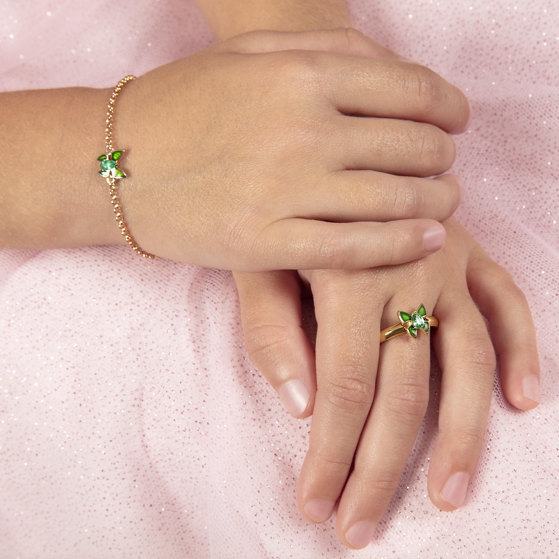 Браслет с изумрудом, желтое золото, н.керамика