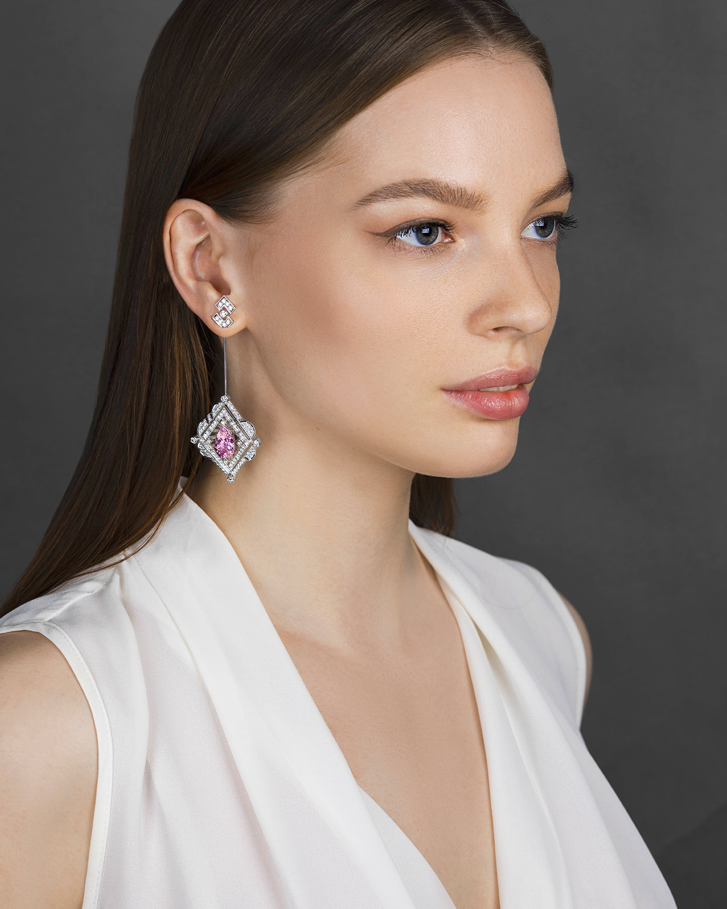 Серьги с морганитами и бриллиантами, белое золото