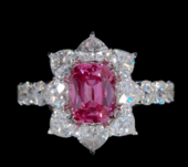 Кольцо со шпинелью и бриллиантами, белое золото