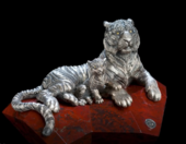 Настольная скульптура «Тигр с тигрёнком»