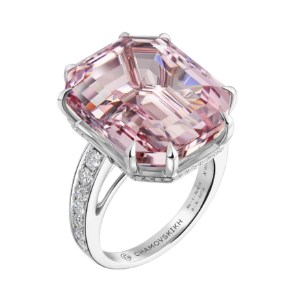 Кольцо с морганитом и бриллиантами, белое золото