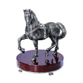 Настольная скульптура «Конь с сапфировыми глазами»