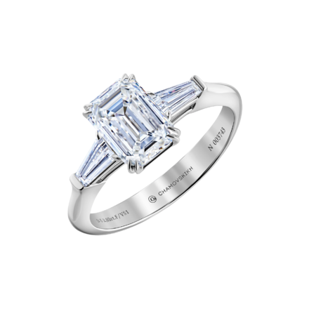 Помолвочное кольцо с бриллиантами, белое золото