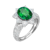 Кольцо с изумрудом и бриллиантами, белое золото