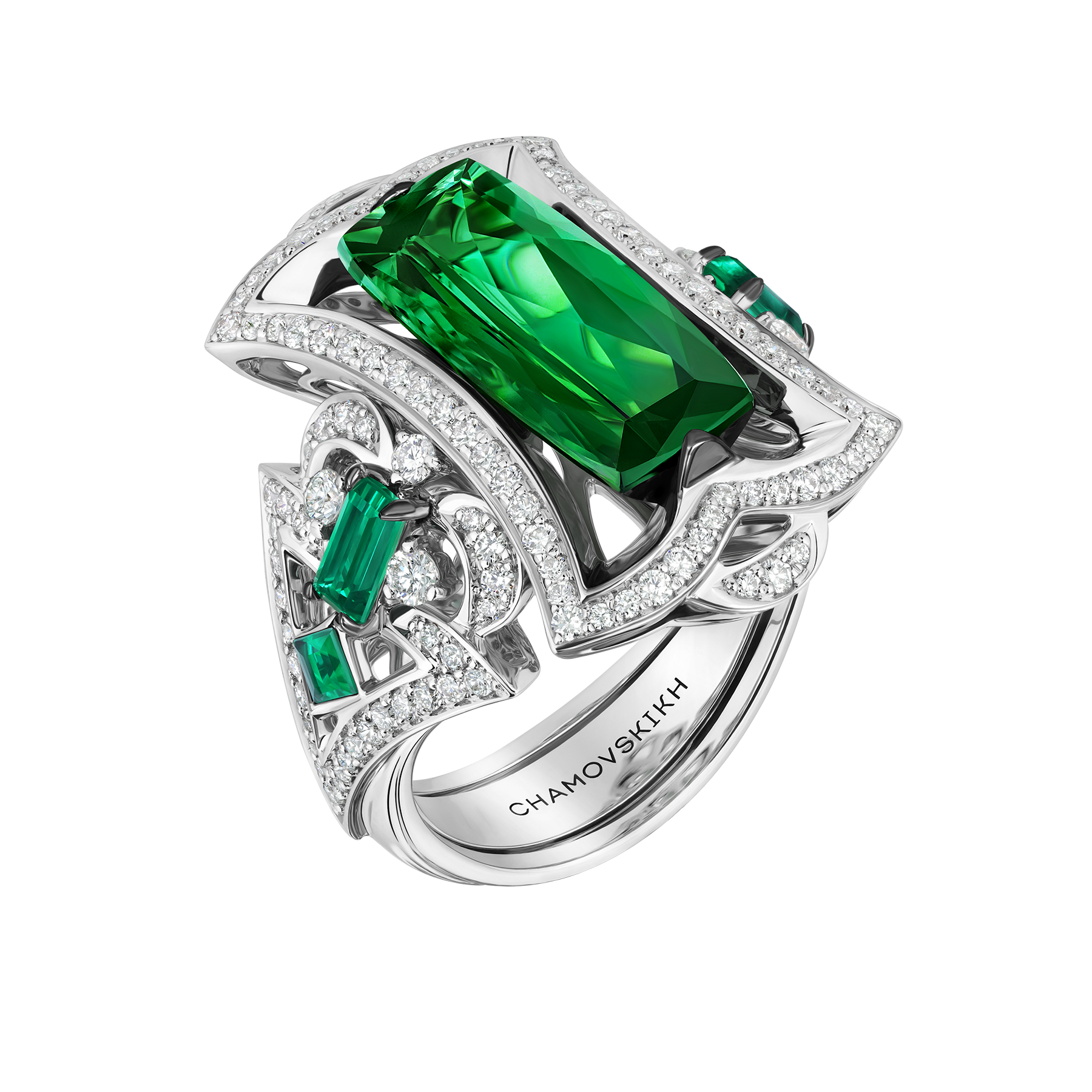 Кольцо с турмалином, изумрудами и бриллиантами, белое золото