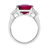 Кольцо с турмалином рубеллитом и бриллиантами, белое золото