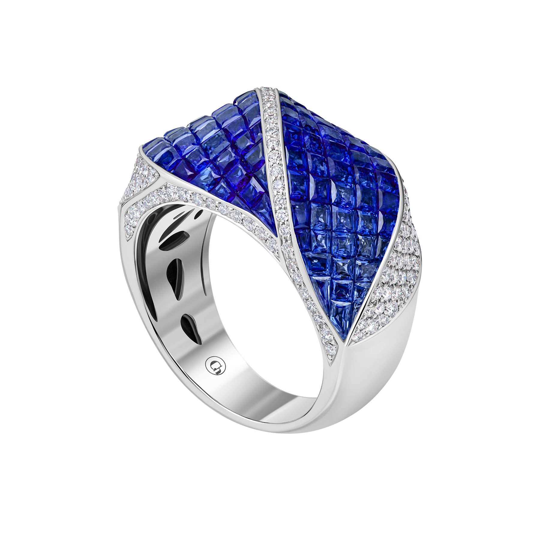 Кольцо с сапфирами и бриллиантами, белое золото
