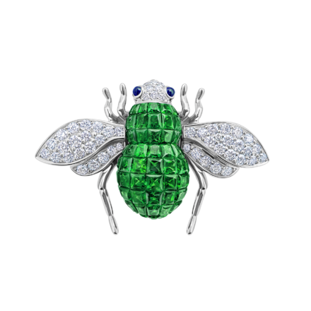 Брошь с тсаворитами, сапфирами и бриллиантами, белое золото