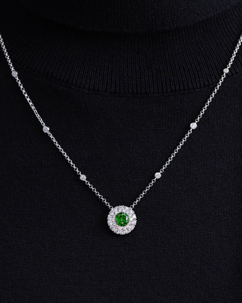 Колье с демантоидом и бриллиантами, белое золото 3