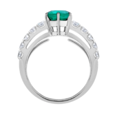 Кольцо с изумрудом и бриллиантами, белое золото