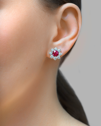 Пусеты с турмалинами рубеллитами и бриллиантами, белое золото 2