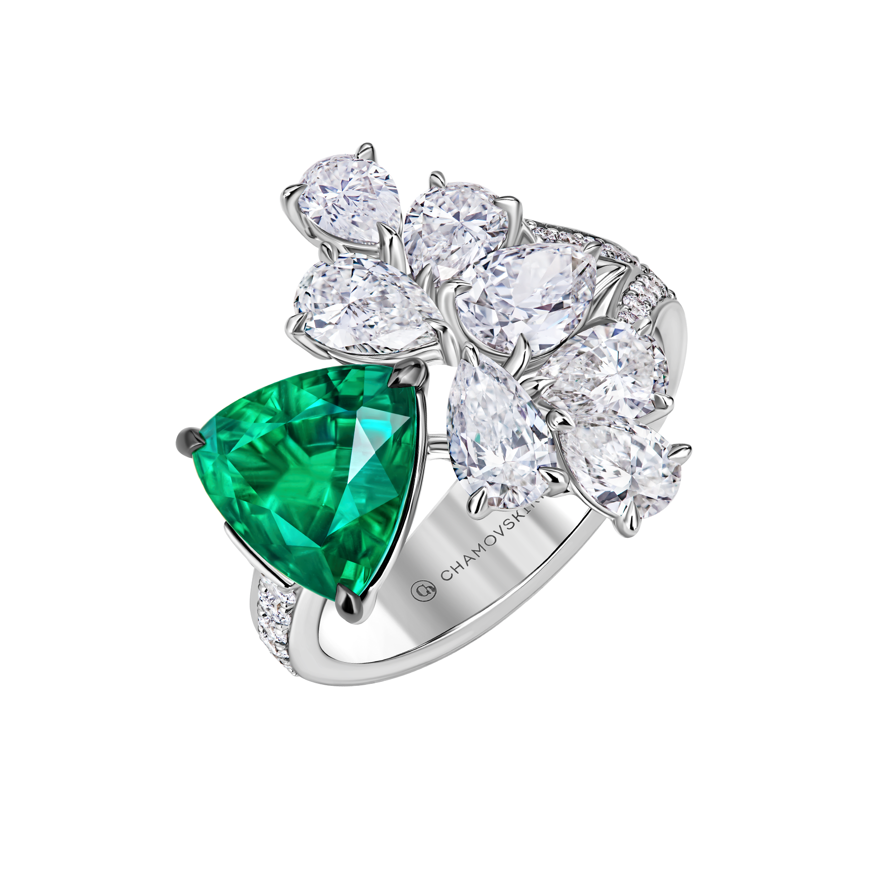 Кольцо с изумрудом и бриллиантами, белое золото