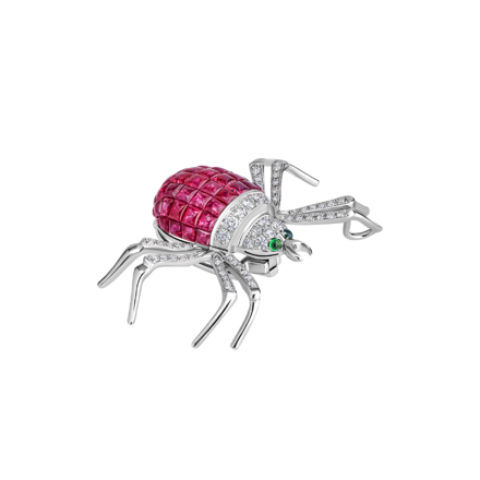 Брошь с рубинами, бриллиантами и тсаворитами, белое золото