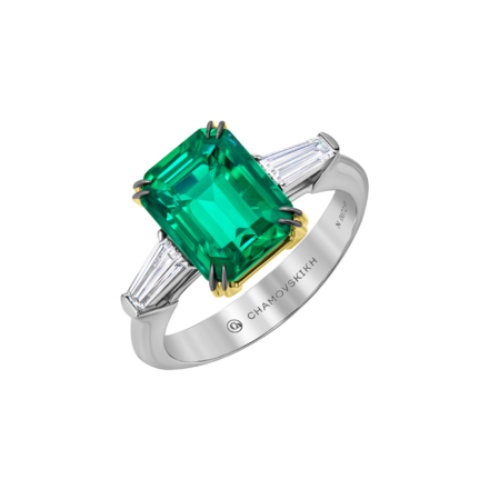 Кольцо с изумрудом и бриллиантами, белое золото