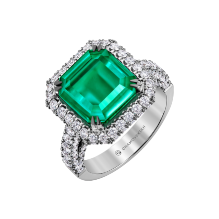 Кольцо с изумрудом и бриллиантами, белое золото