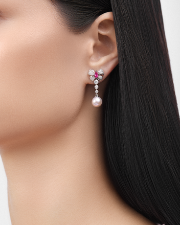 Пусеты с рубинами, жемчугом и бриллиантами, белое золото 2