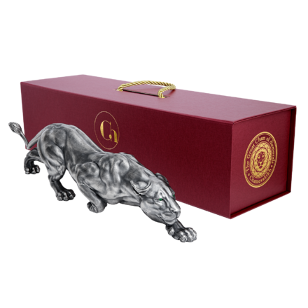 Настольная скульптура «Львица средняя» 3