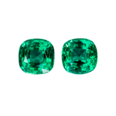 Сет из двух изумрудов, Кушон, 4,24ct/ 4,41ct