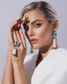 Кольцо с изумрудом, жемчугом и бриллиантами, белое золото